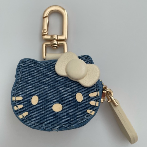 Hello Kitty Coin Purse Bag Charm Keychain in Denim - Picture 1 of 3